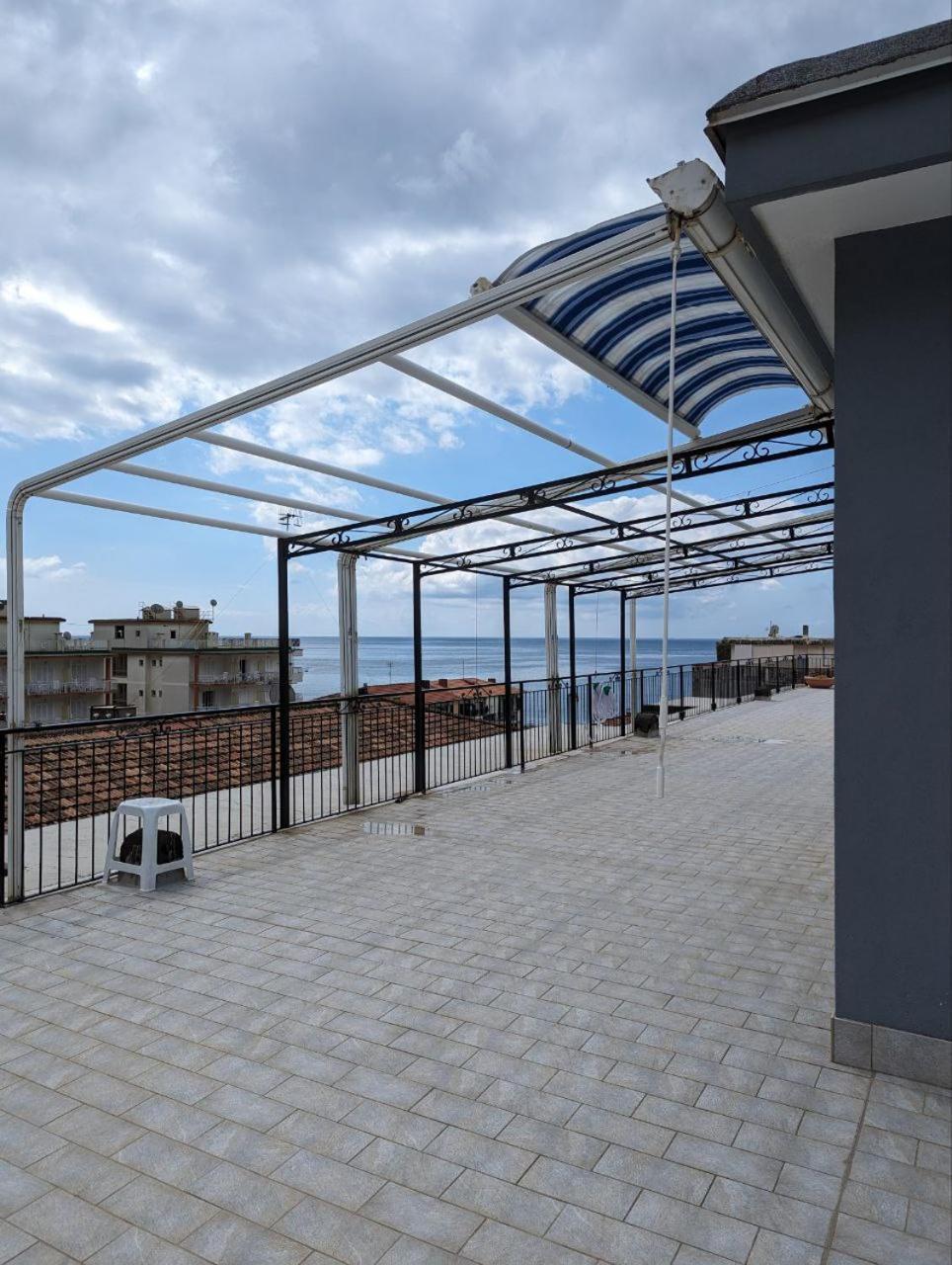 Piccolo Appartamento Con Grande Terrazzo Panoramico Maiori Exterior foto